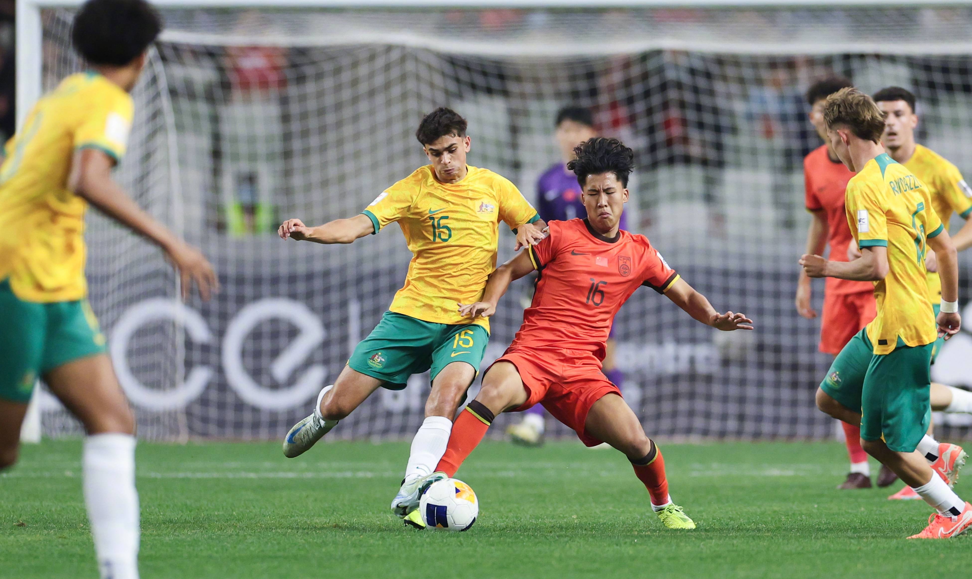 关于亚洲球队逆转取胜，刷新世界足坛记录的信息