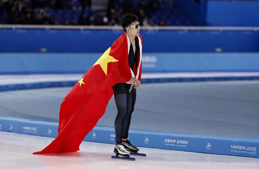 乐鱼体育官网app-绽放光芒！运动员冲刺力求突破