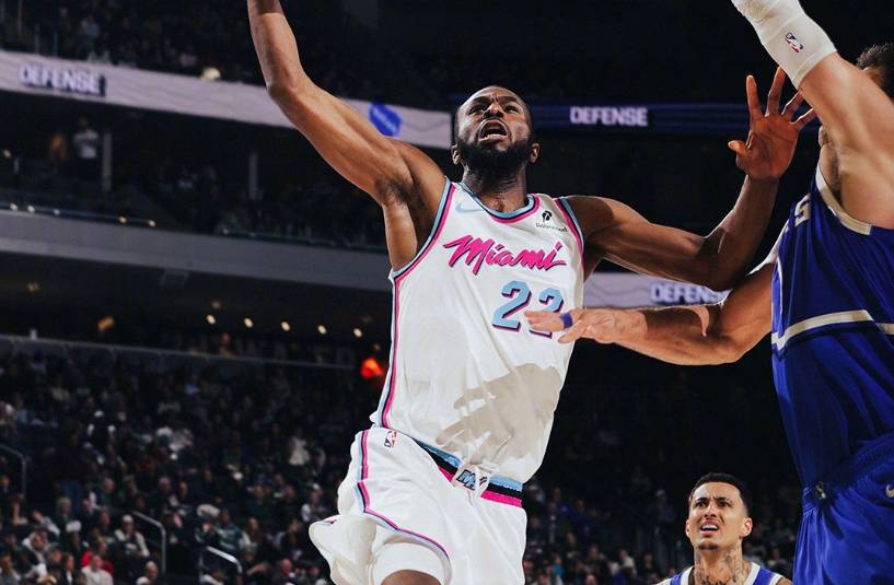 乐鱼体育地址-热火再胜雄鹿，东部半决赛五比零横扫成功