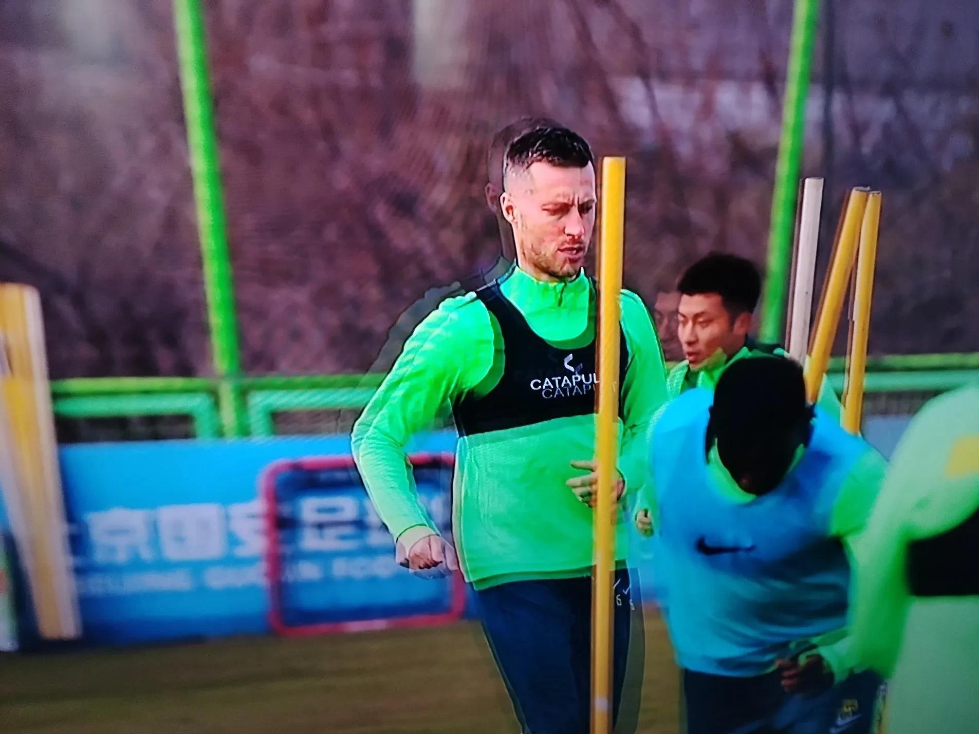 乐鱼体育馆-北京国安再遭逆转，主教练调整战术