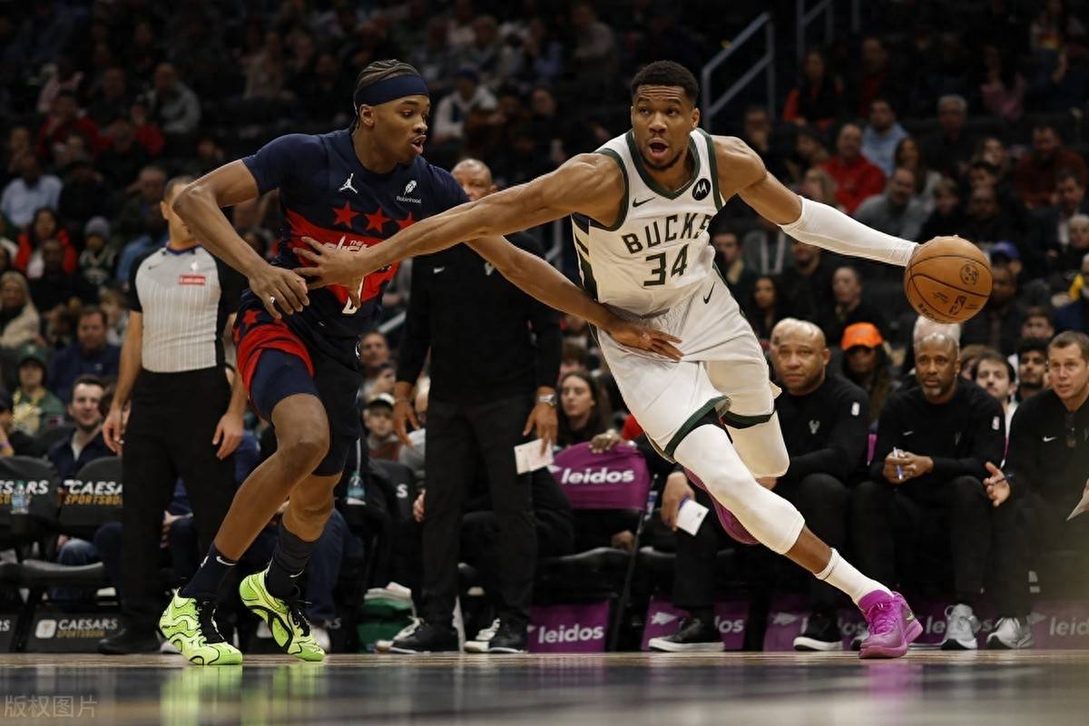 雄鹿队双核心字母哥和米德尔顿助力球队取胜的简单介绍