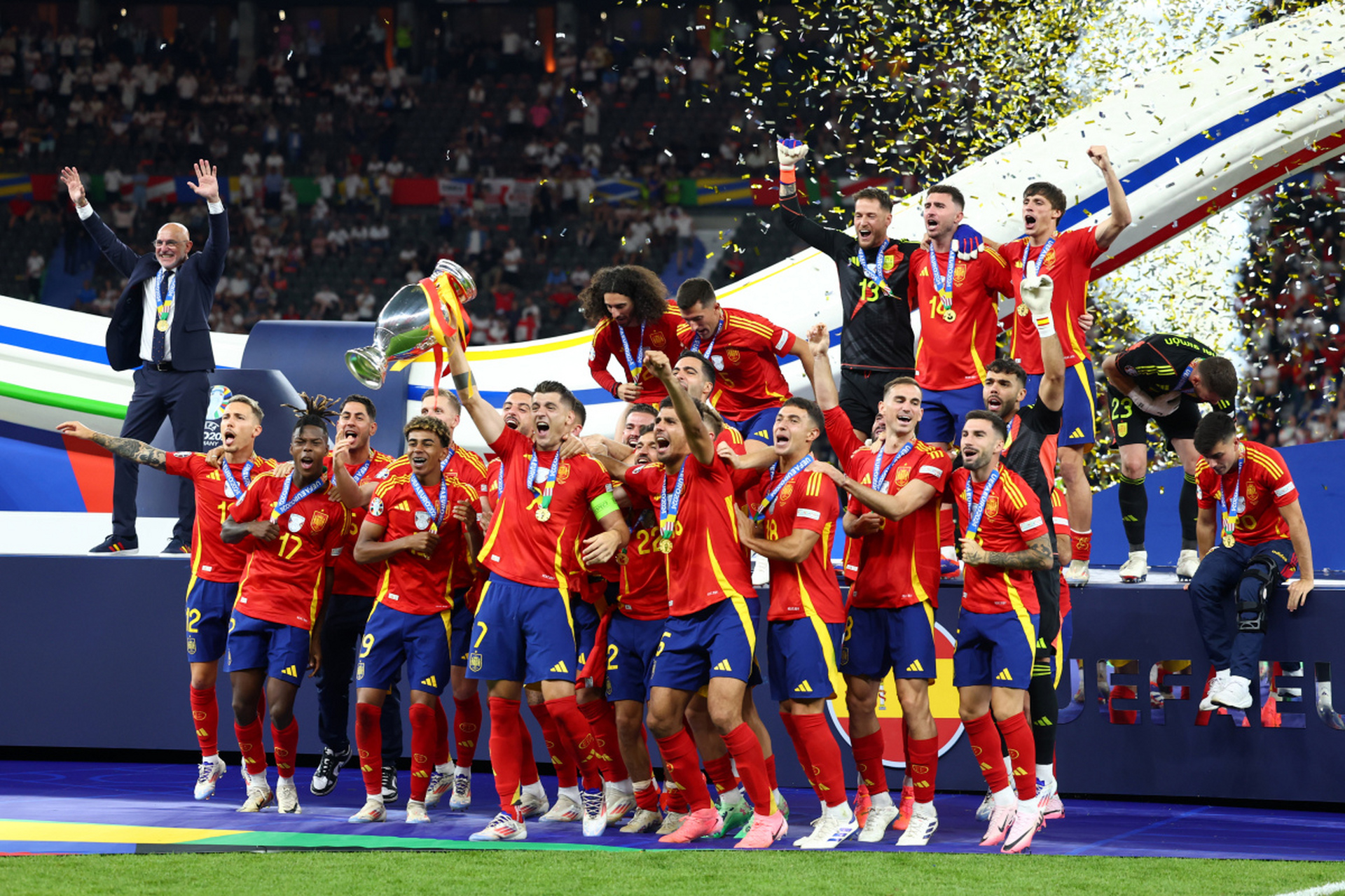 乐鱼体育官网app-包含欧洲足球职业联赛高能对决，强队实力展现无懈可击的词条