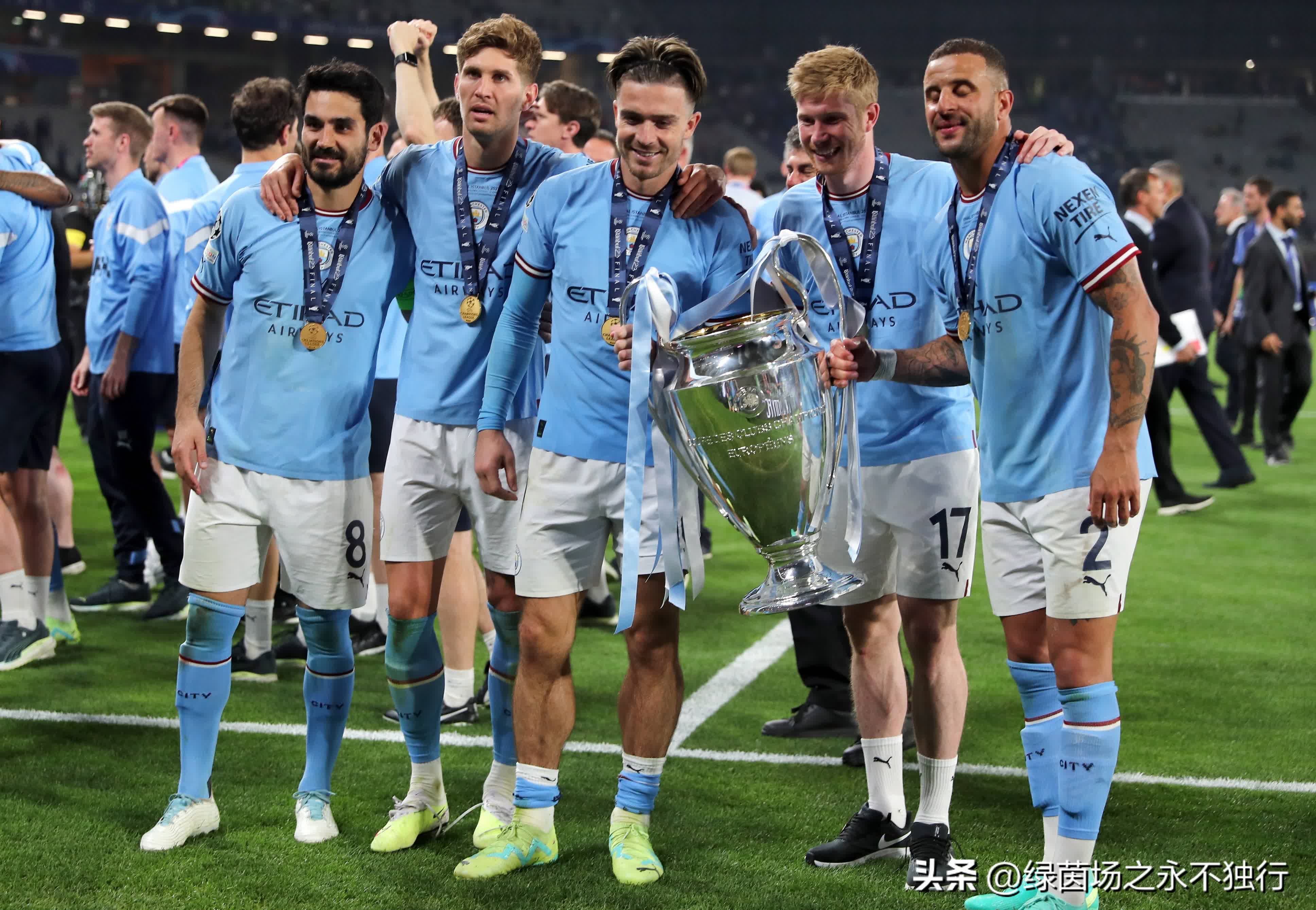 包含曼城客场击败维拉,积分榜领先不断扩大的词条 包含曼城客场击败维拉,积分榜领先不断扩大的词条