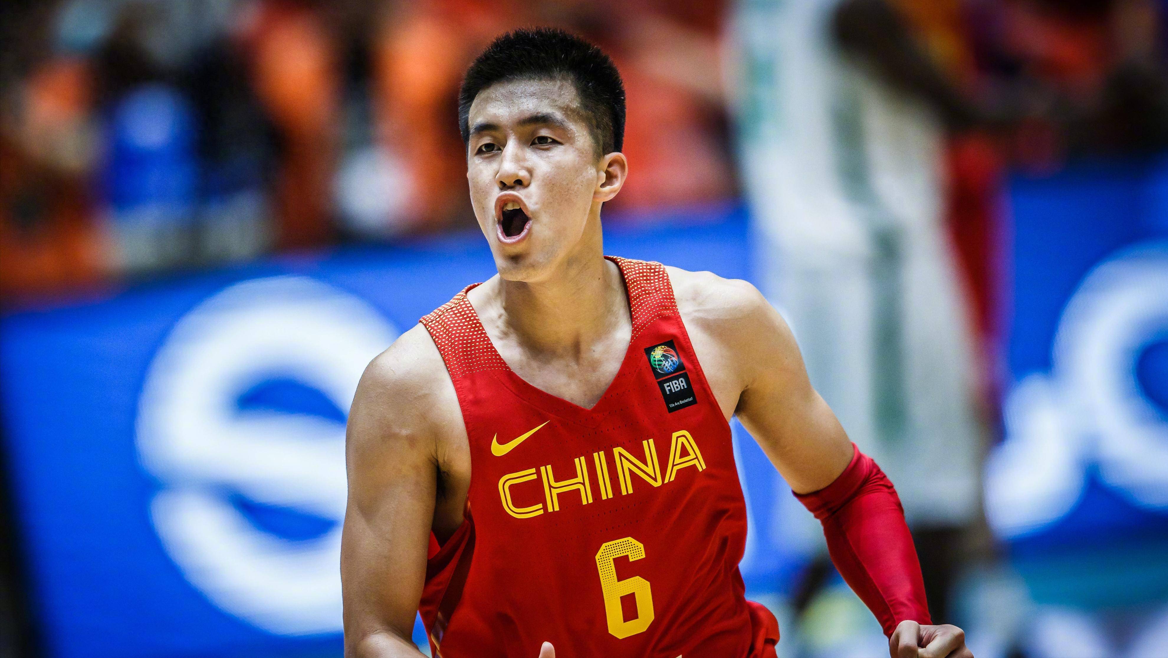 包含广州龙狮后卫连续两场砍下30+，被誉为球队得分王的词条