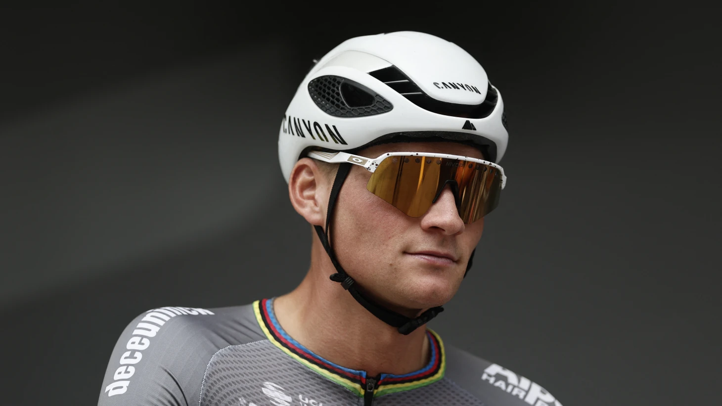 荷兰自行车手速度惊人,夺得金牌 荷兰自行车手速度惊人,夺得金牌