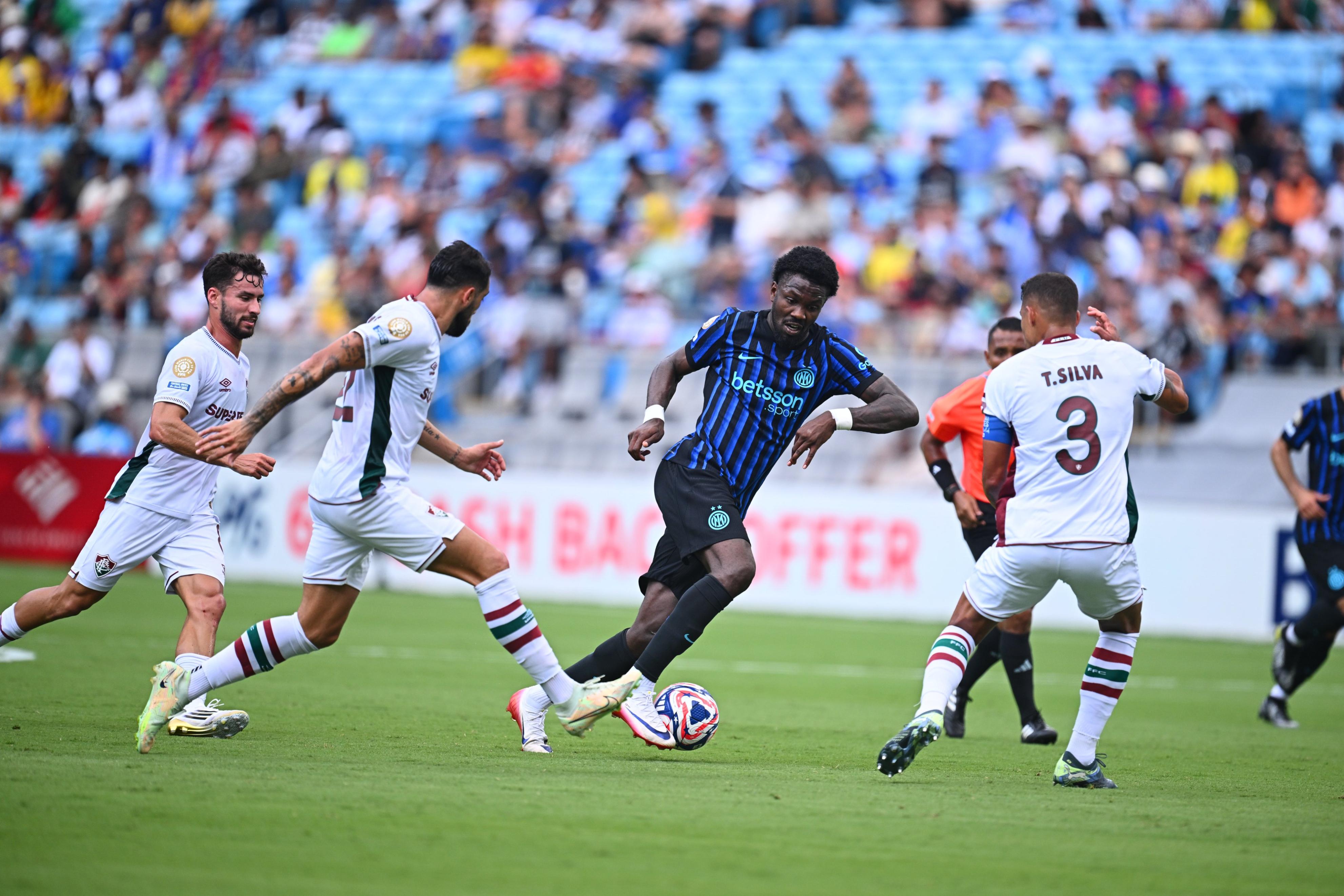 乐鱼体育教练-热血激战！欧国联赛半决赛再度掀起高潮的简单介绍